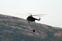Helikopteri gase požare