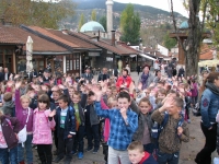 Mališani na zabavi u Sarajevu