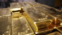 Zašto prodajemo zlato?