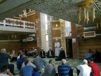 Ikrar dova u džamiji Bosna